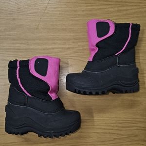 Itasca Toddler Kids Girls 8 Snowboots Winter Wear